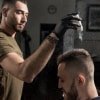 Cosméticos populares para modelar cabelos